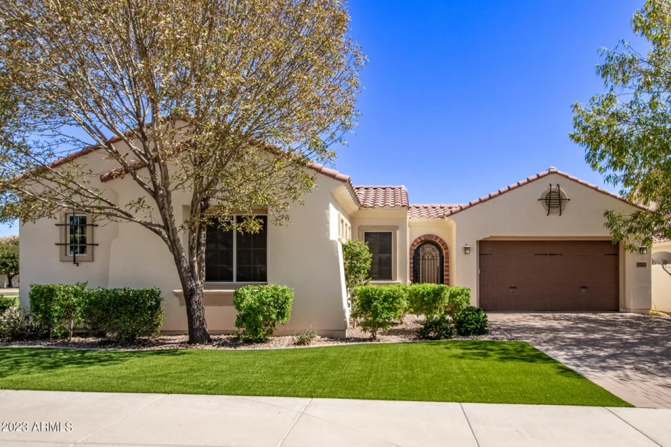 3305 S Waterfront Drive in Chandler, represented by Jordan Dunning